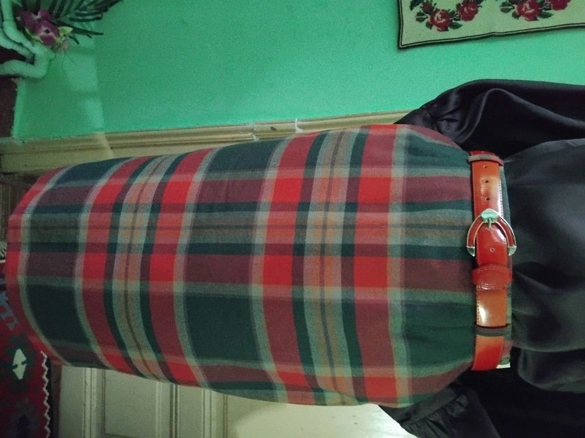 Fusta carouri stofa lana