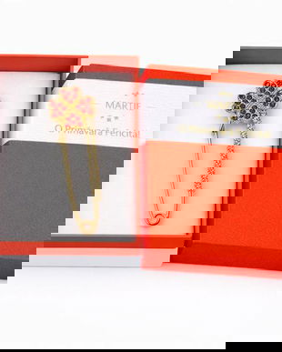 Broșă Mărțișor Ac de Siguranta cu Trifoi roșu