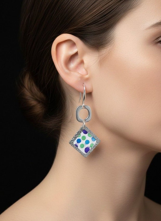 Cercei unicat, atarnatori, din argint fin, cu model perforat caleidoscop