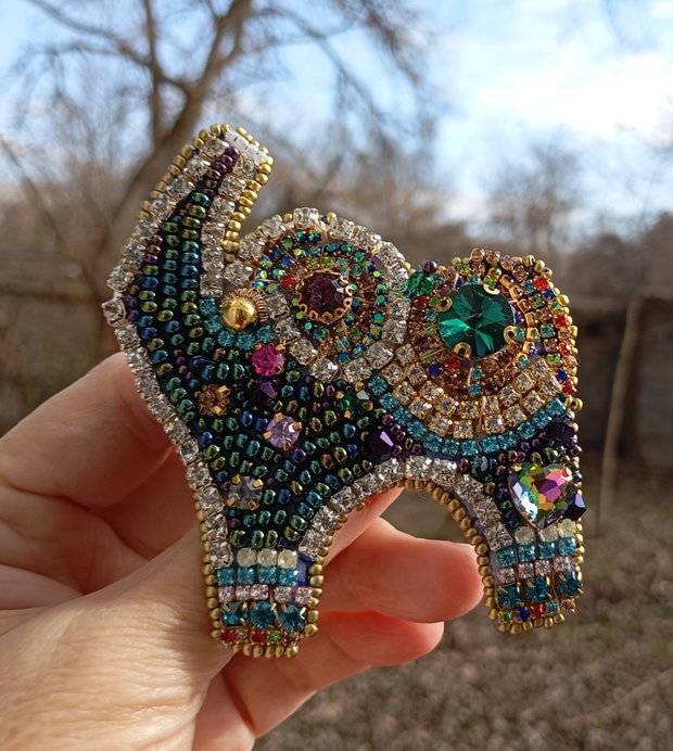 Broșă mărțișor elefant