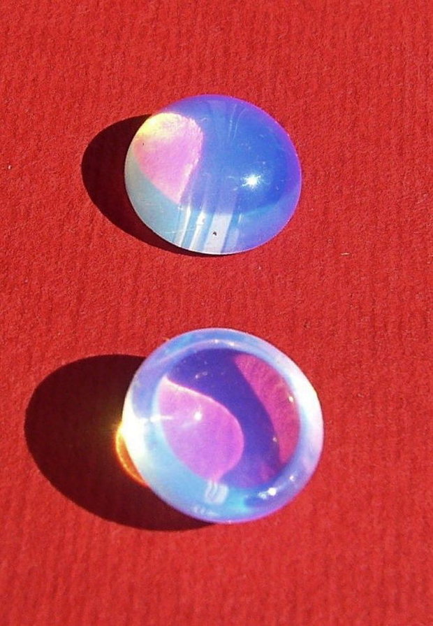 (2 bucati) Opalit cabochon aprox 10x5 mm
