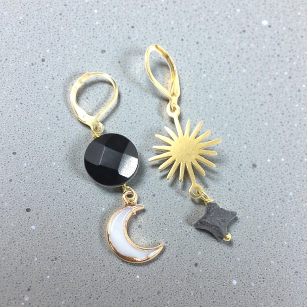 Cercei asimetrici din inox, lava, cercei lungi, cercei statement, cercei handmade