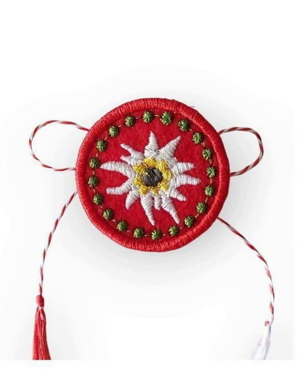 Martisor Floare de Colt pe Fetru