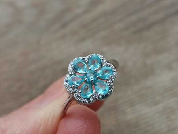 Inel argint si pietre apatit neon blue