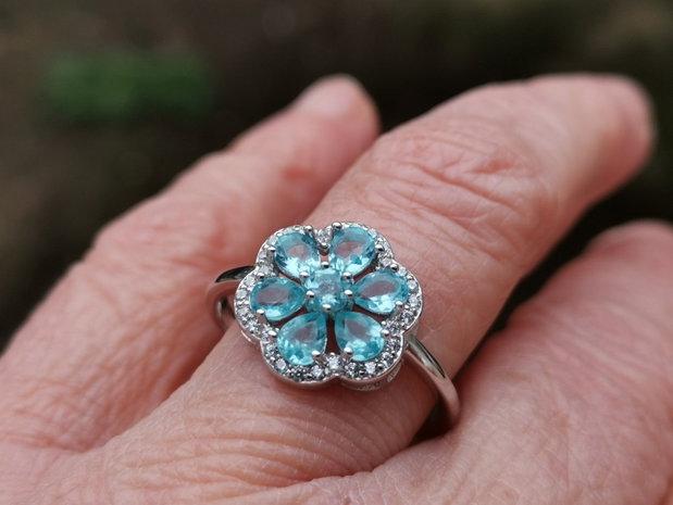 Inel argint si pietre apatit neon blue