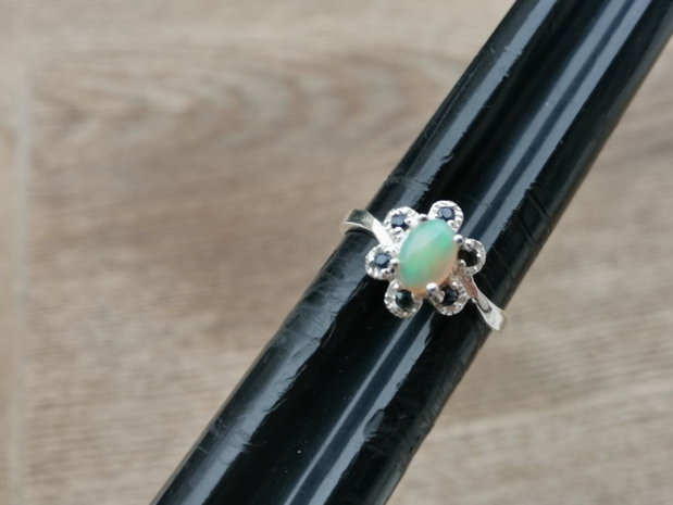 Inel argint & opal etiopian