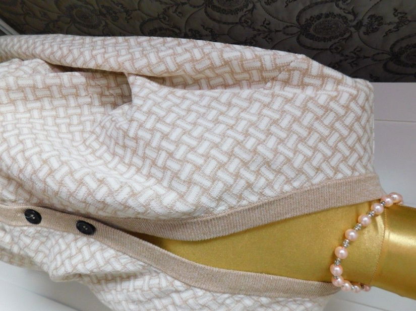 Cardigan nou lux,  brand Drumohr Italia masura  42 - 44 ,  bumbac cu in