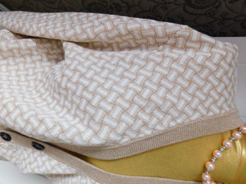 Cardigan nou lux,  brand Drumohr Italia masura  42 - 44 ,  bumbac cu in