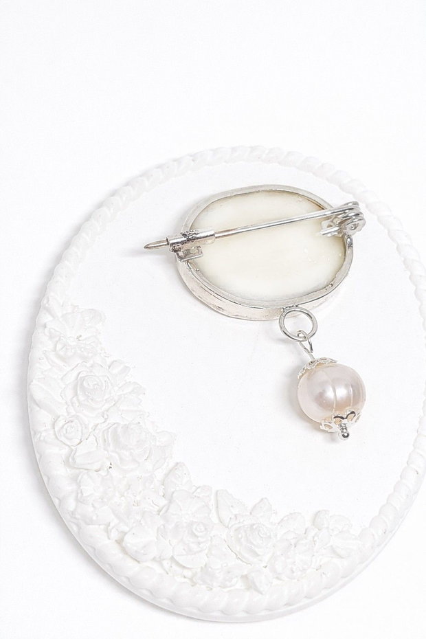 Brosa "Pearl Sakura" din argint, perla de cultura si fragment de portelan de Limoges