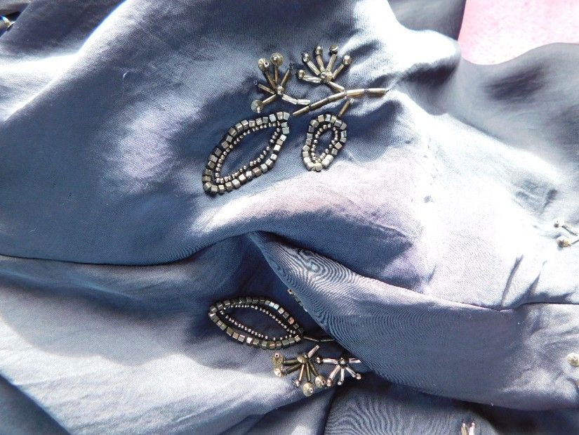 Halat/ neglije. ZARA,  editie limitata  XL,  elemente  decor  aplicate manual  deosebit, elegant, rafinat