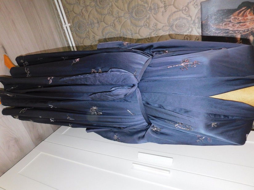 Halat/ neglije. ZARA,  editie limitata  XL,  elemente  decor  aplicate manual  deosebit, elegant, rafinat