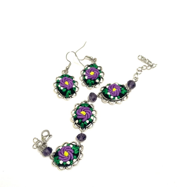 Set bratara si cercei cu broderie manuala