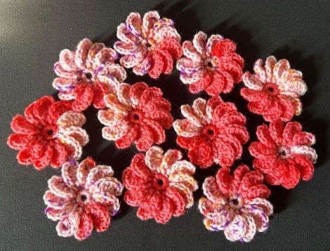 Lot flori crosetate