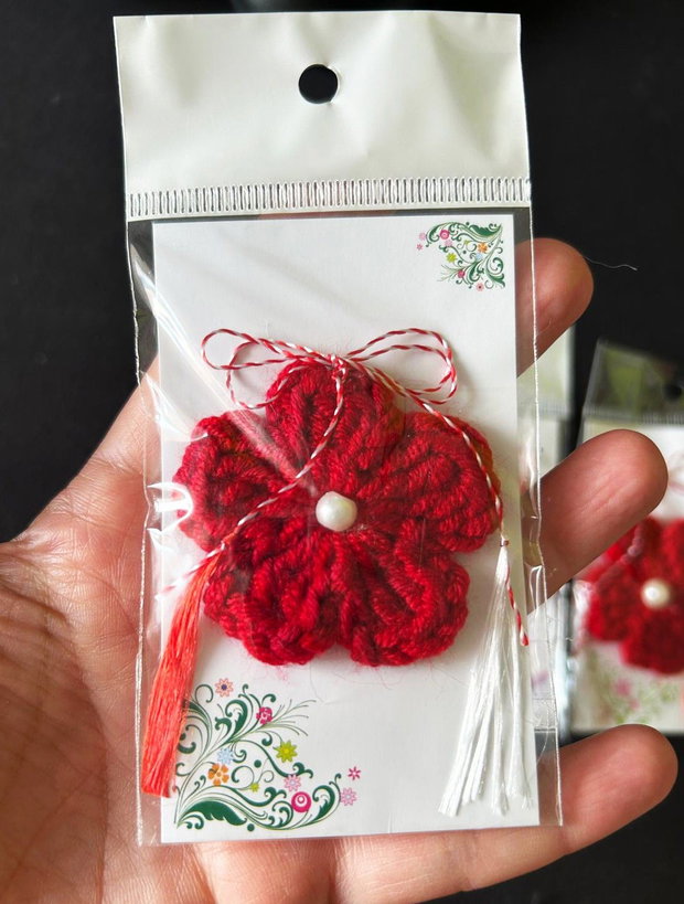 Martisor floare crosetata