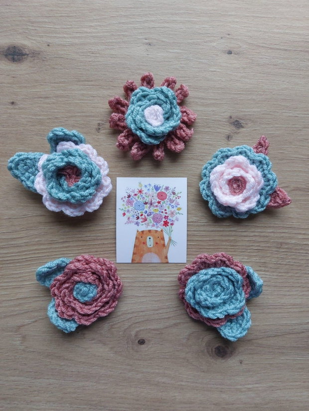 Martisor crosetat flori