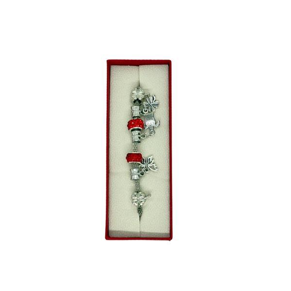 Bratara Argintie cu Charmuri și Mărgele Roșii &ndash; Cutie Cadou &ndash; Accesoriu Elegant pentru Femei