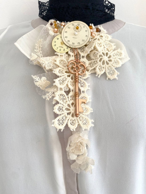 Jabou elegant cu accesorii vintage・Bijuterie unicat・Jabou cu dantela