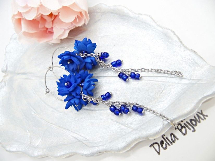 Cercei handmade, lungi cu flori albastre (cod1388)