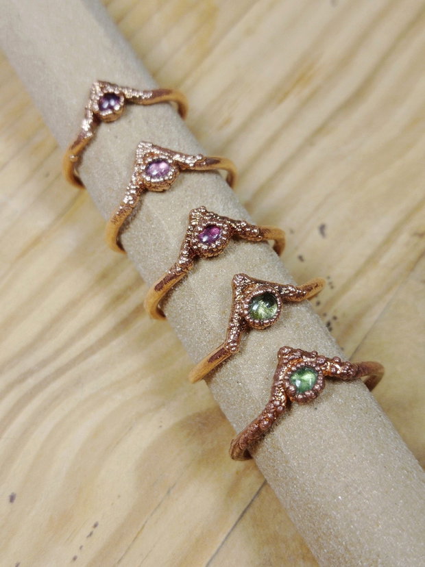 Inele Wishbone cu turmaline colorate
