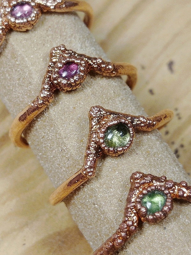 Inele Wishbone cu turmaline colorate