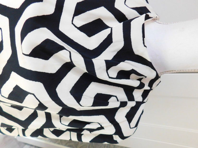 Bluza noua H & M , masura 46 , eleganta,