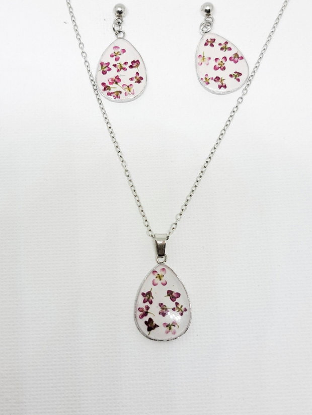 Set de bijuterii din rășină cu flori naturale de alyssum