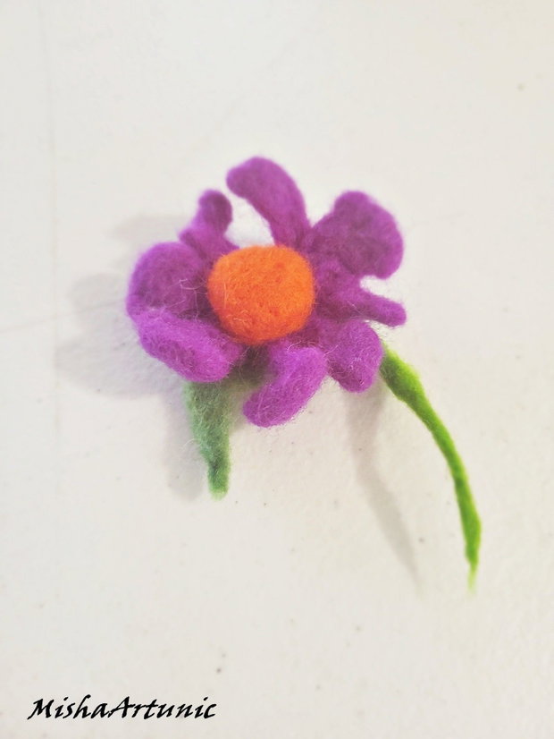 Brosa - Floare impaslita