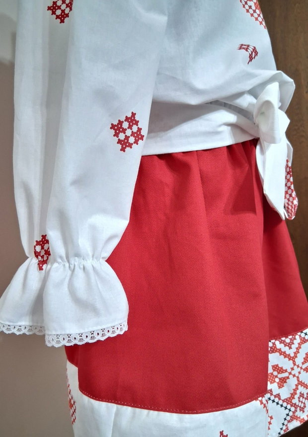 Rochie - costum traditional fetite