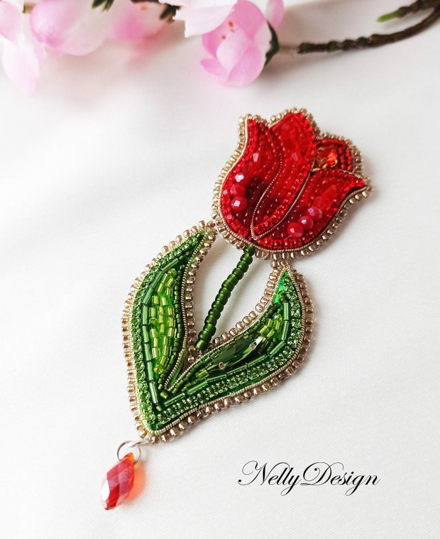 Lalea- Brosa broderie manuala