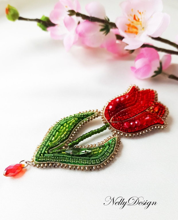 Lalea- Brosa broderie manuala