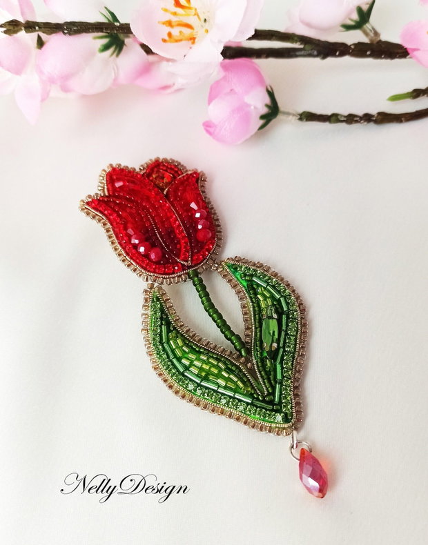 Lalea- Brosa broderie manuala