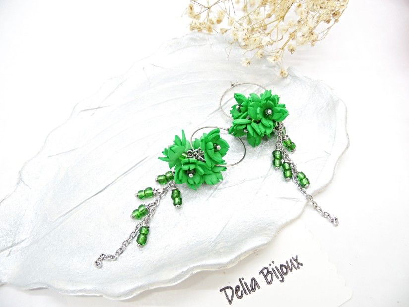 Cercei handmade, lungi cu flori verzi (cod1390)