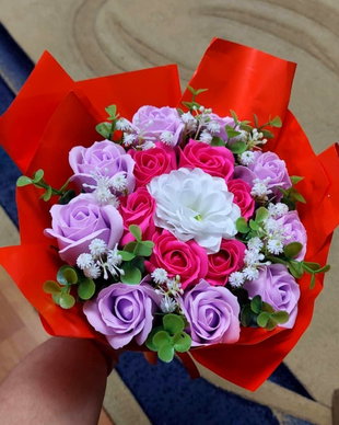 Buchet 15 trandafiri