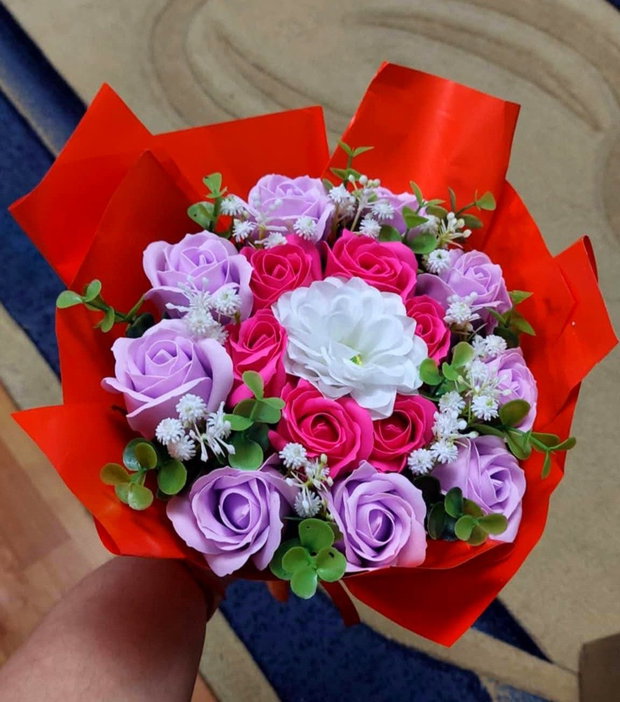 Buchet 15 trandafiri
