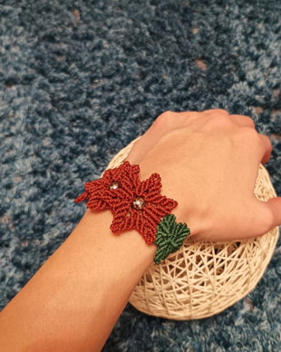 Bratara macrame