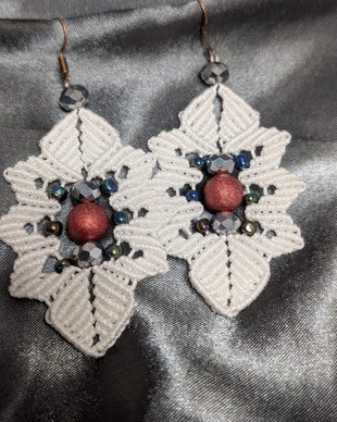 Cercei macrame