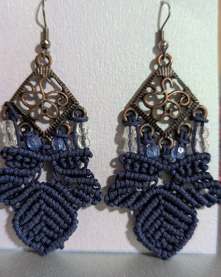 Cercei macrame