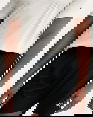 EA7 Emporio Armani pantaloni scurți de antrenament