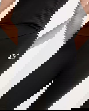 EA7 Emporio Armani pantaloni scurți de antrenament