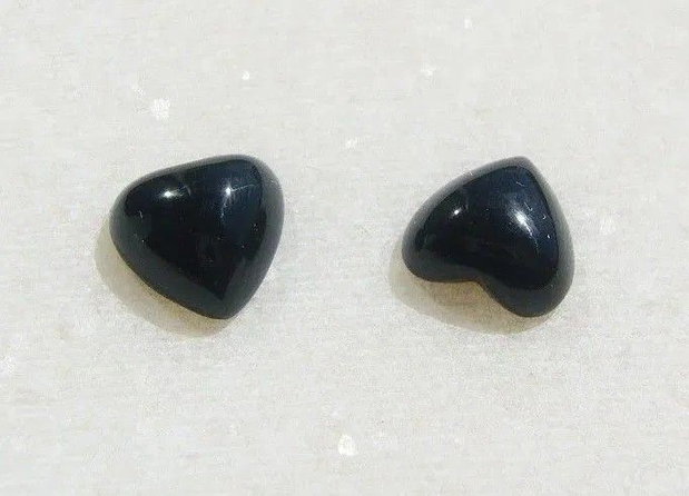 (2 bucati) Cabochon inimioara din onix 8x7.5x3 mm