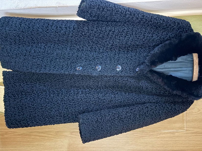 Blană naturală de astrahan vintage