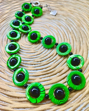 Colier onix negru & sidef verde