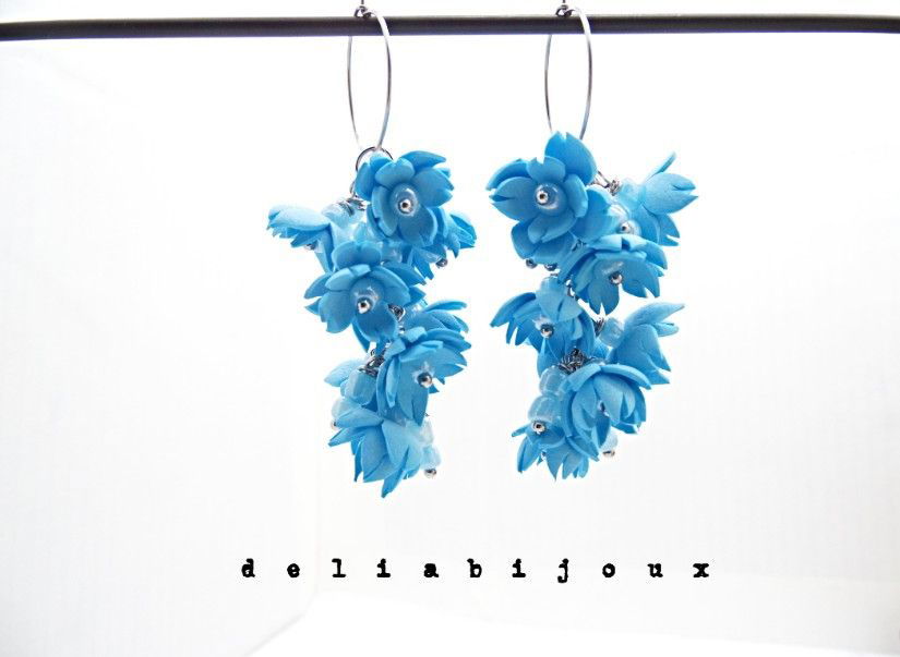 Cercei handmade, lungi cu flori bleu (cod1391)