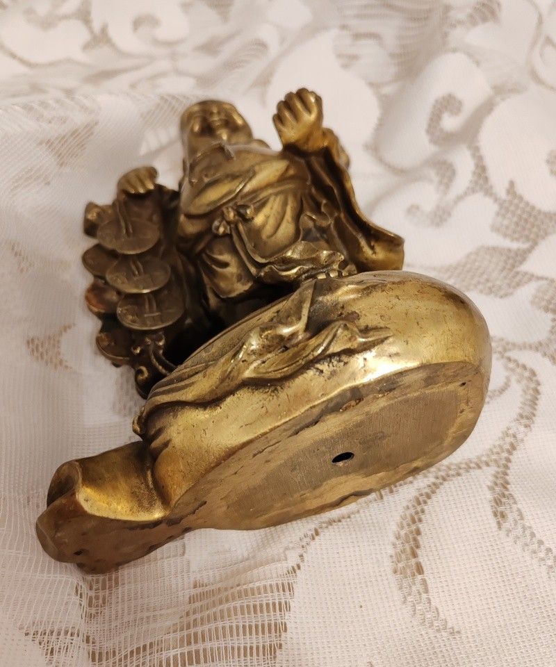 Statueta Buddha, realizată din alama / bronz