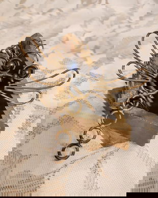 Statueta lucrata manual, marmura, alama, sticla