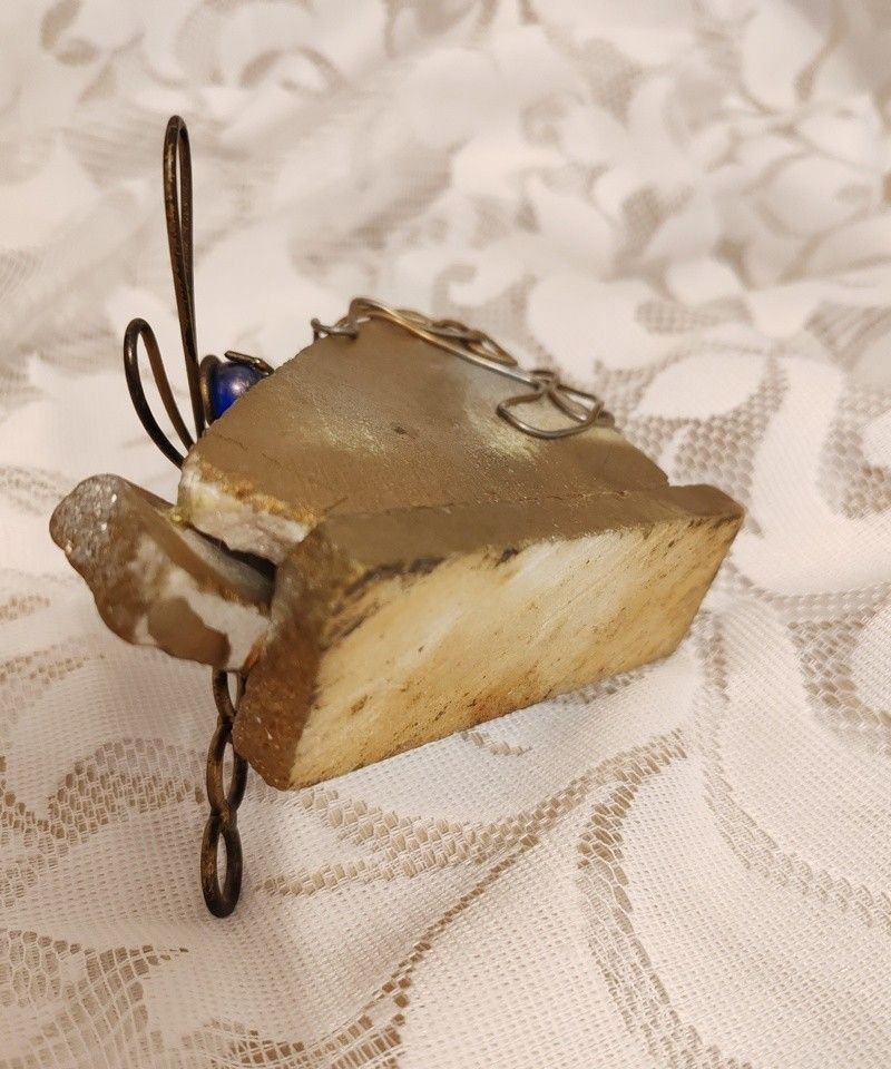 Statueta lucrata manual, marmura, alama, sticla