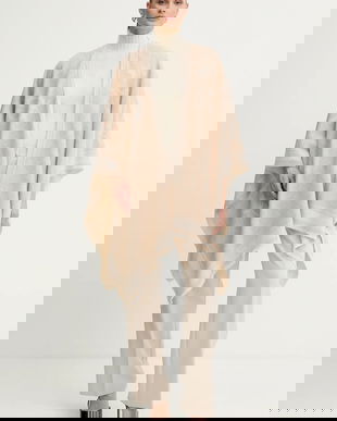 Pinko poncho de lână