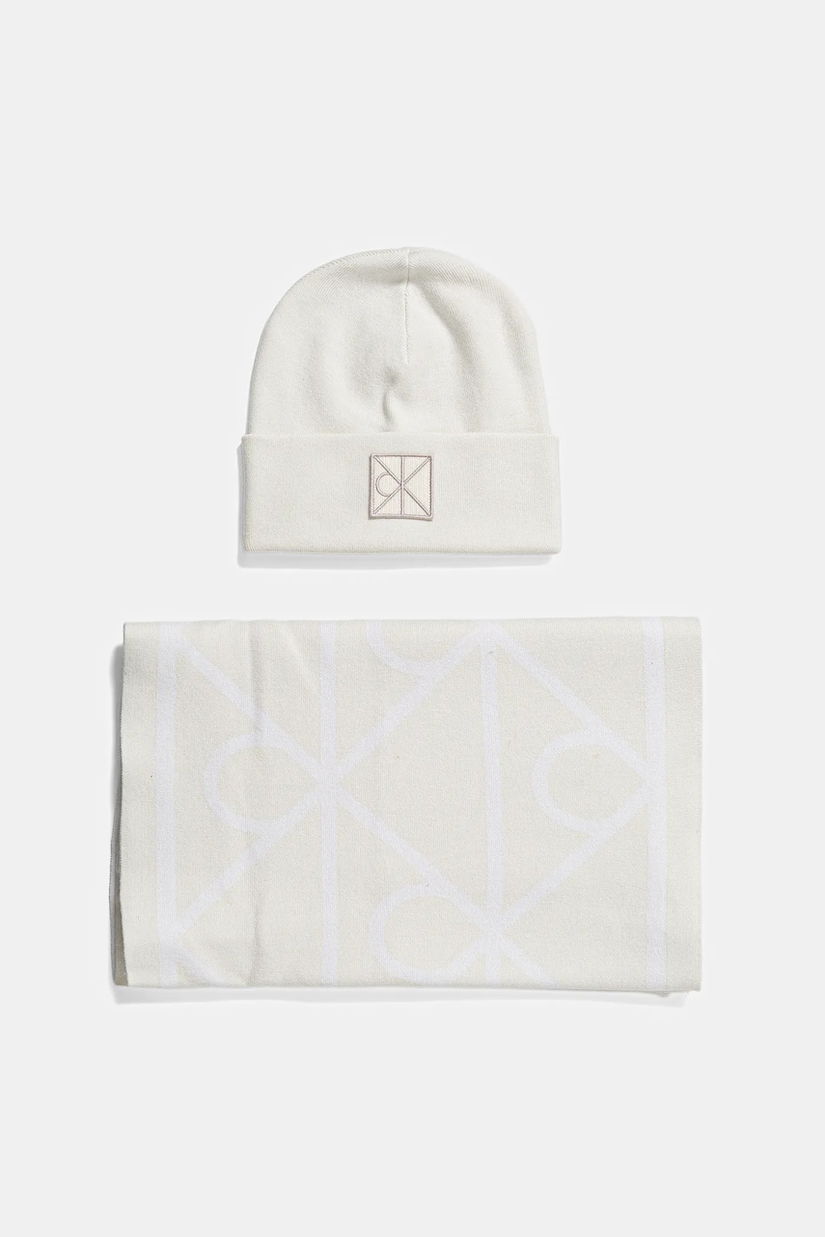 Calvin Klein pălărie si eșarfă