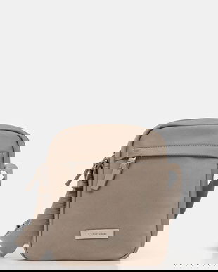 Calvin Klein borsetă