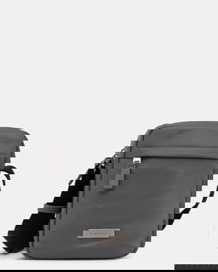 Calvin Klein borsetă